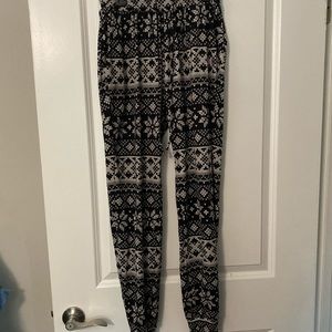 Agnes and Dora joggers